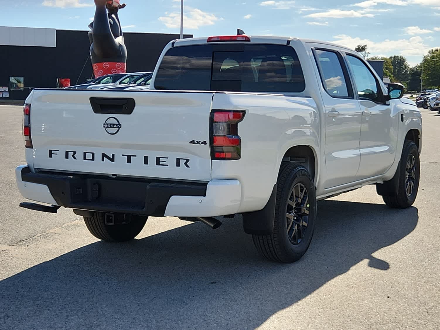 2026 Nissan Frontier SV Crew Cab photo 3