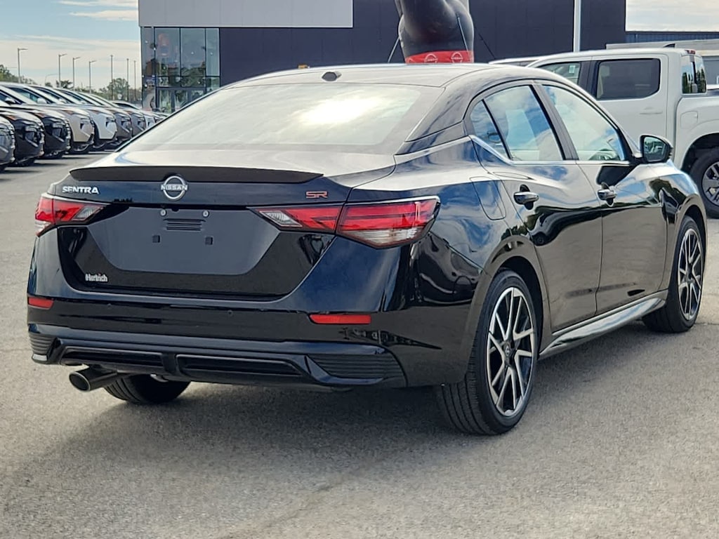 New 2025 Nissan Sentra SR CVT