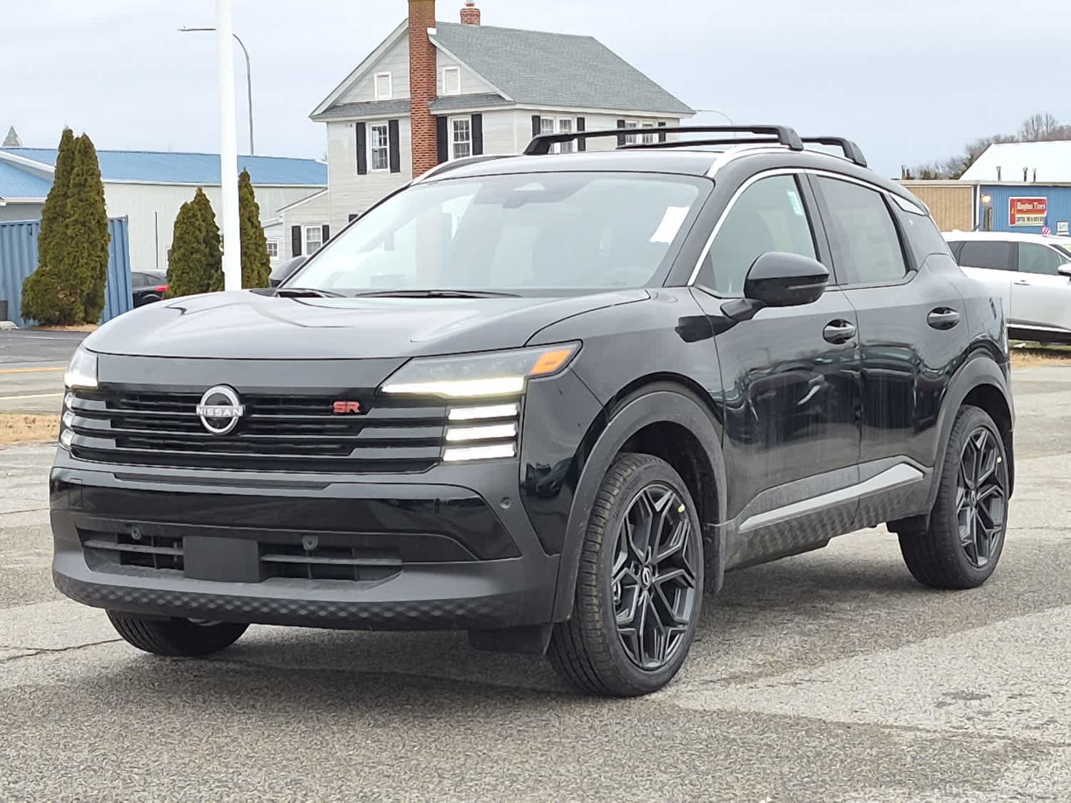 2026 Nissan KICKS SR AWD's photo