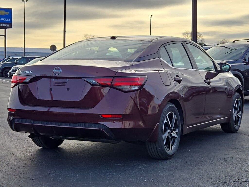 New 2025 Nissan Sentra SV CVT