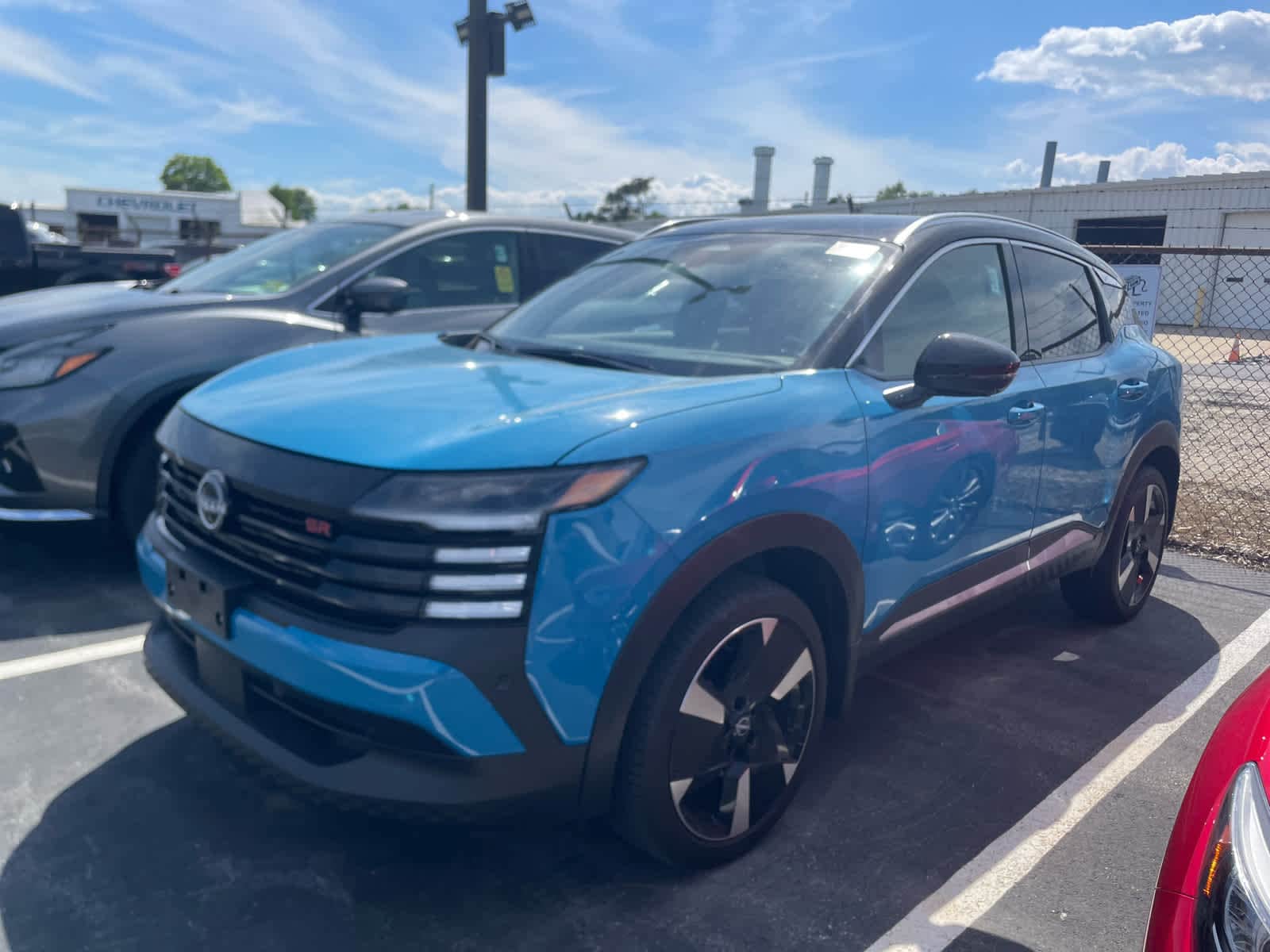 2025 Nissan Kicks 2.0 SR AWD's photo