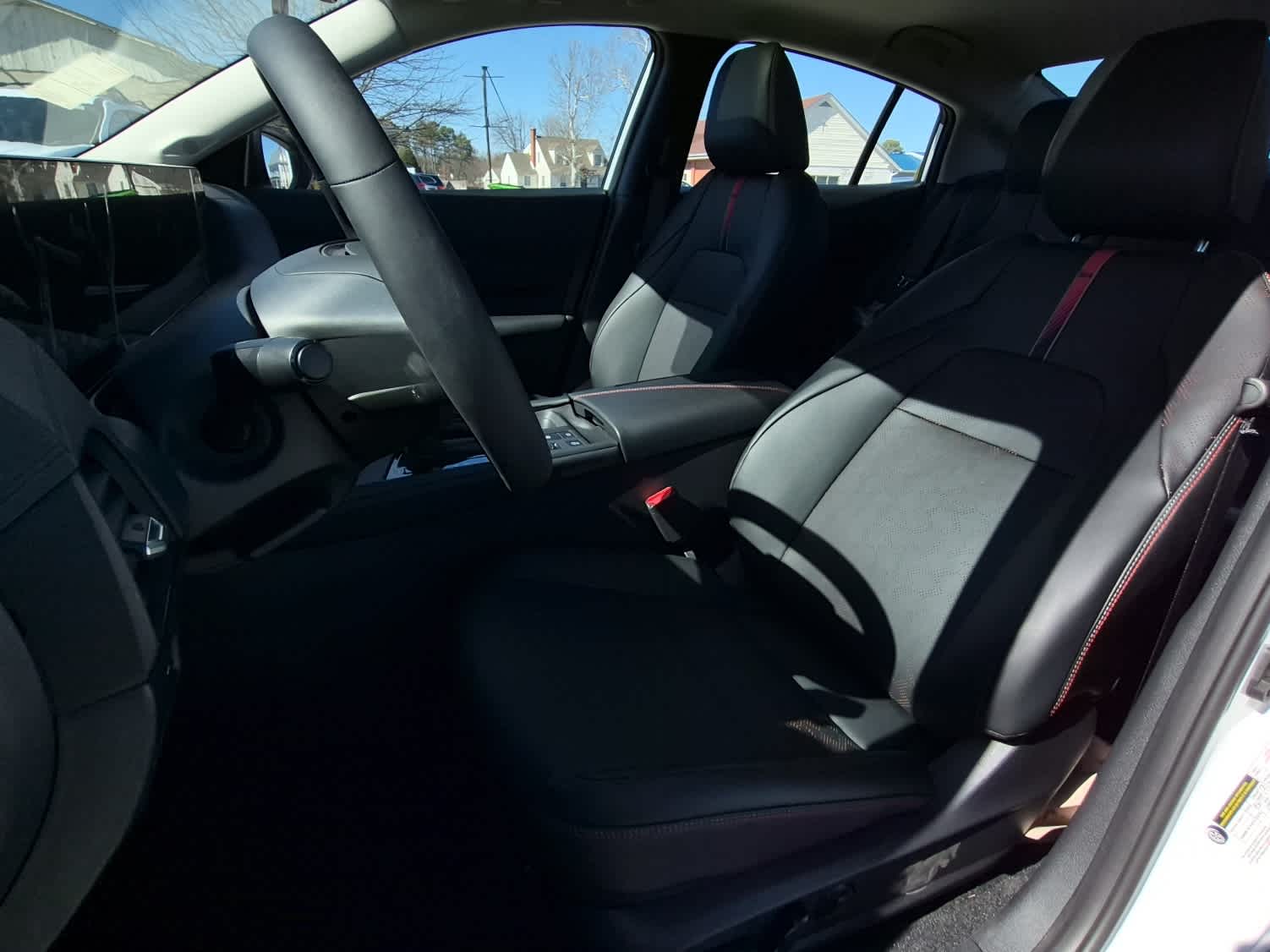 2026 Nissan Sentra SR - Photo 9