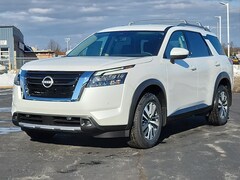 2025 Nissan Pathfinder SL 4WD