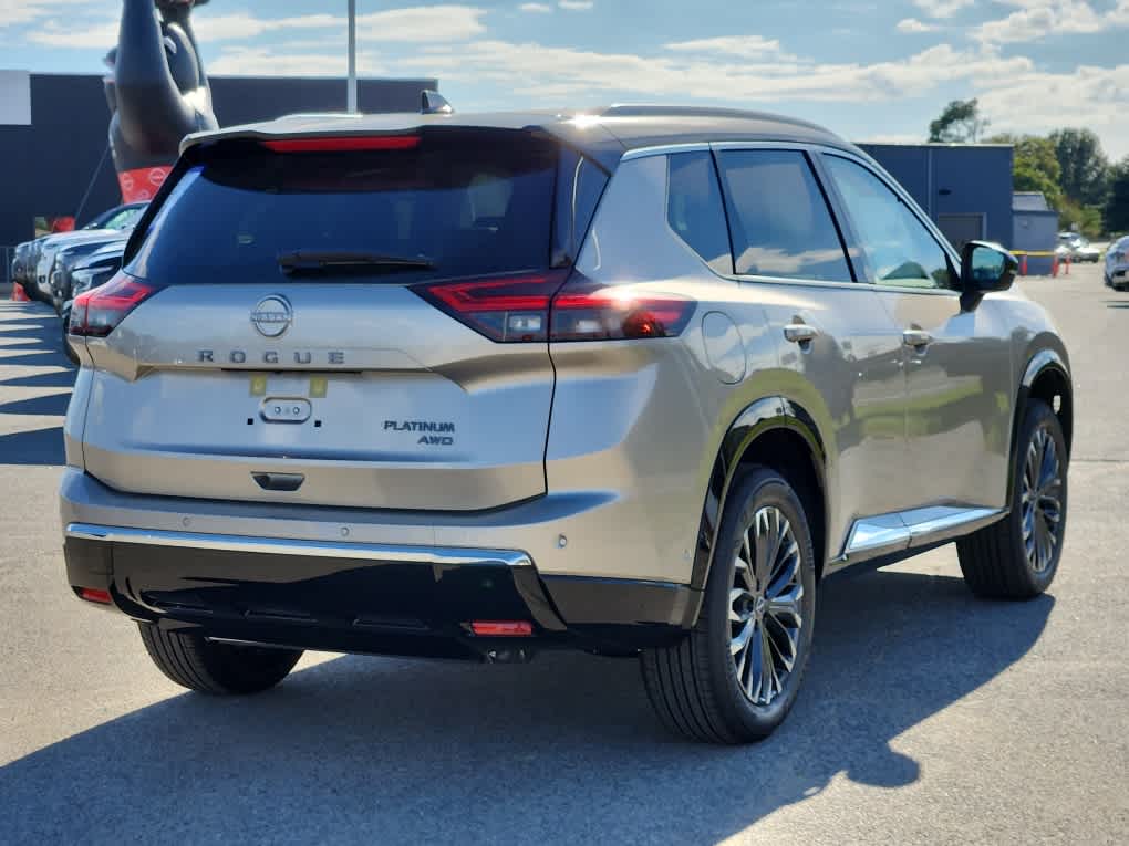 2026 Nissan Rogue Platinum photo 2