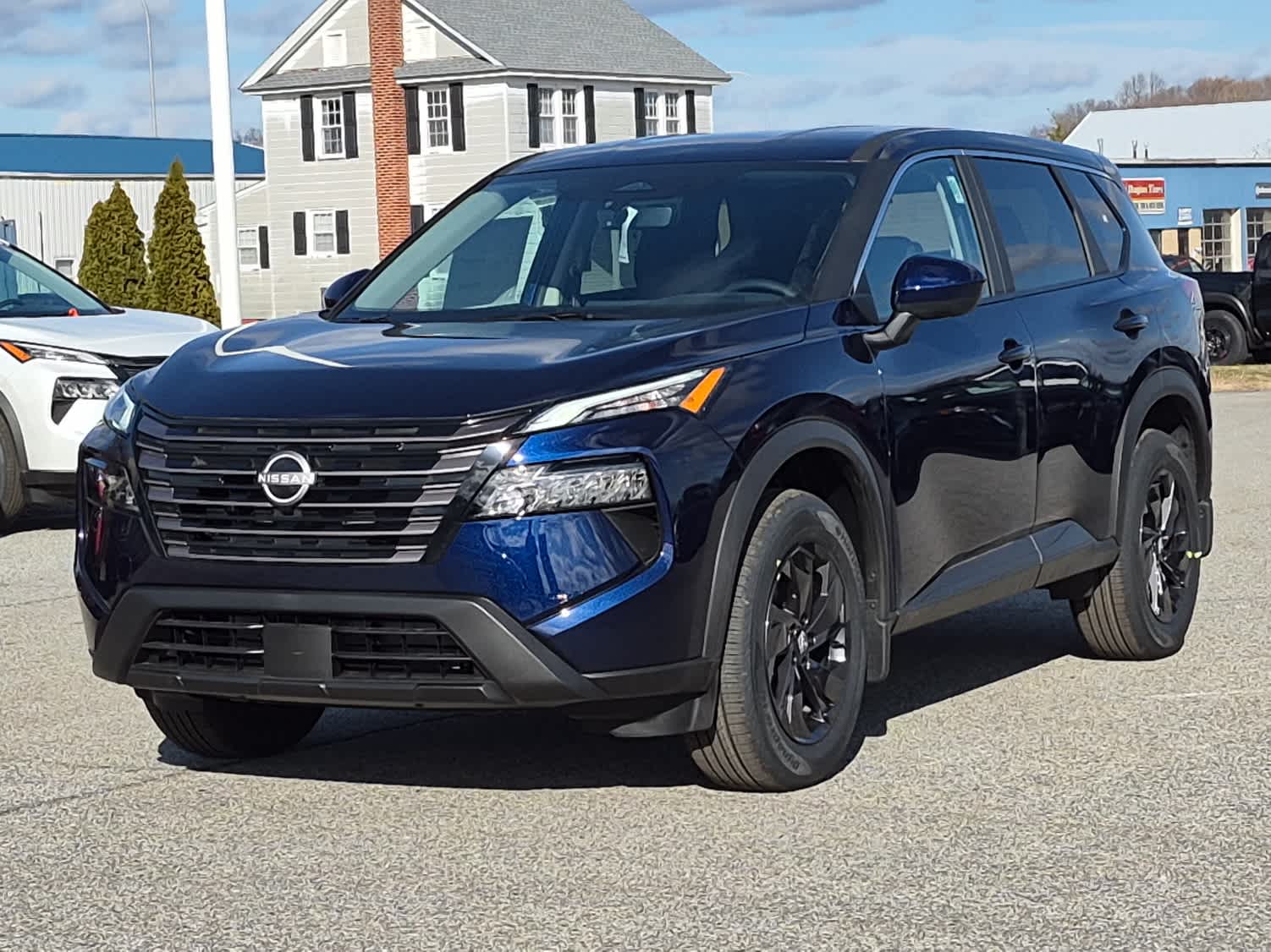 2026 Nissan Rogue SV's photo