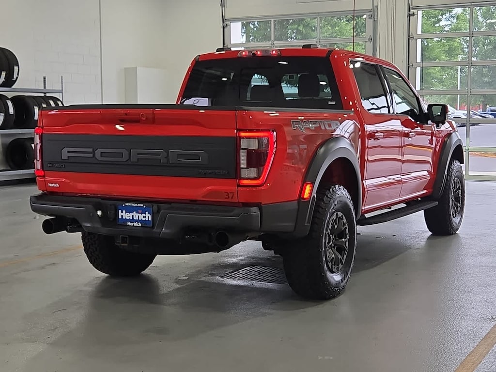 Used 2022 Ford F-150 Raptor 4WD Supercrew 5.5 Box Truck SuperCrew Cab