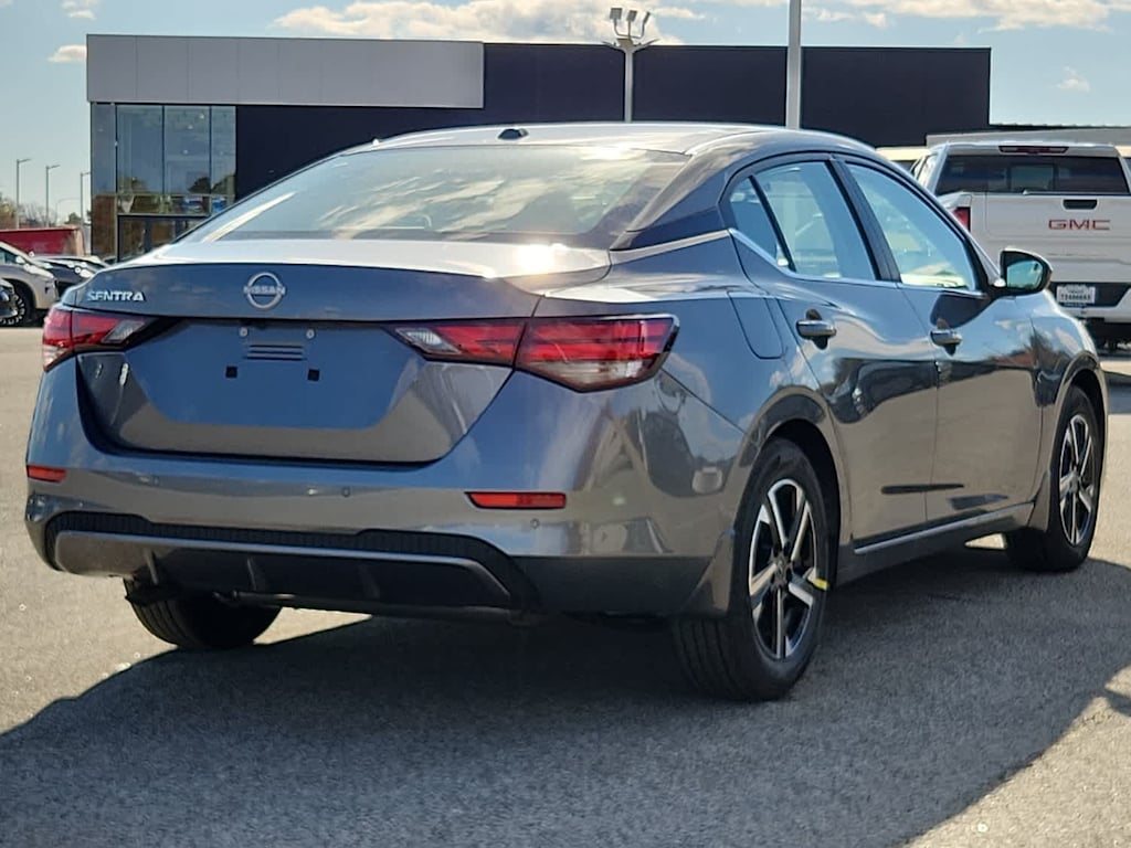 New 2025 Nissan Sentra SV CVT