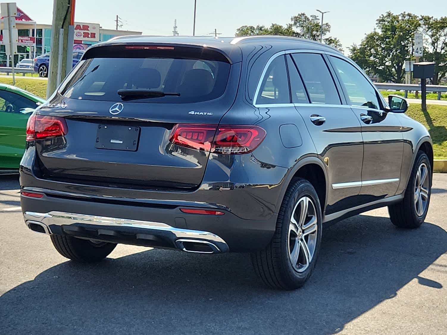 2022 Mercedes Benz GLC 300 4MATIC photo 3