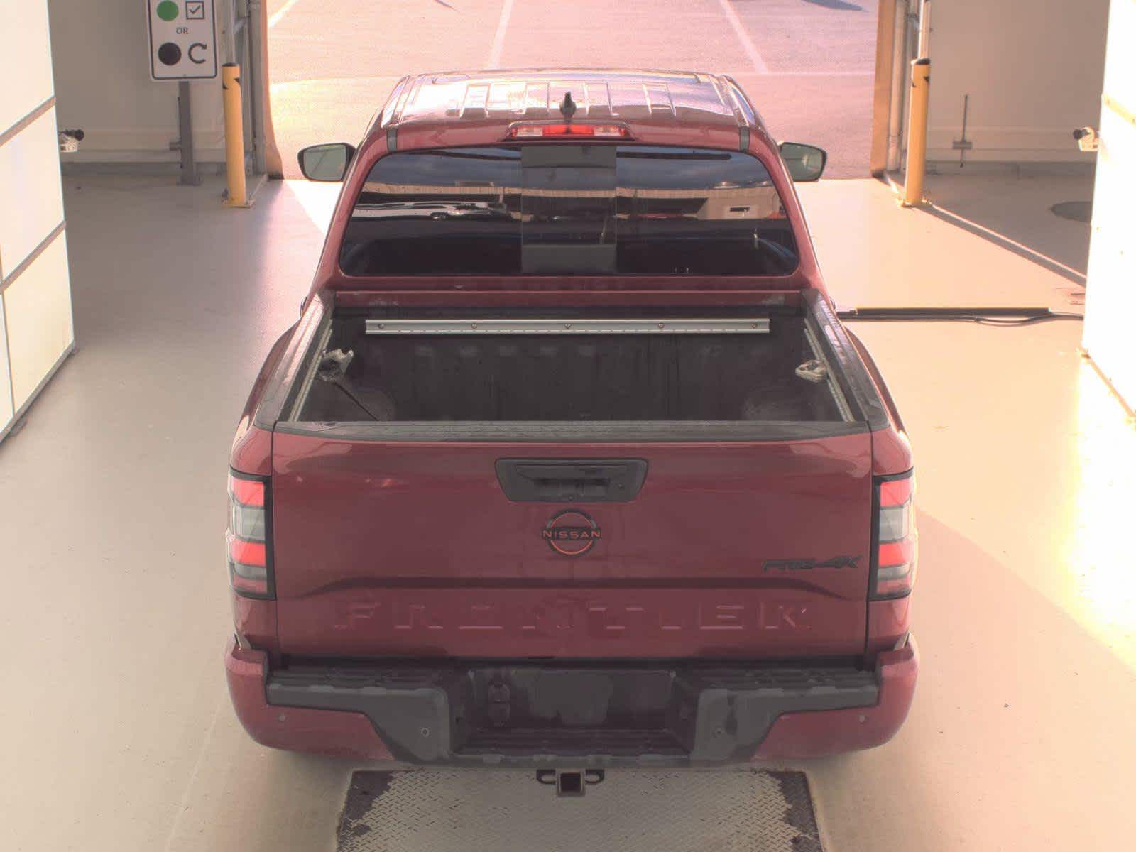 2023 Nissan Frontier PRO-4X Crew Cab photo 3