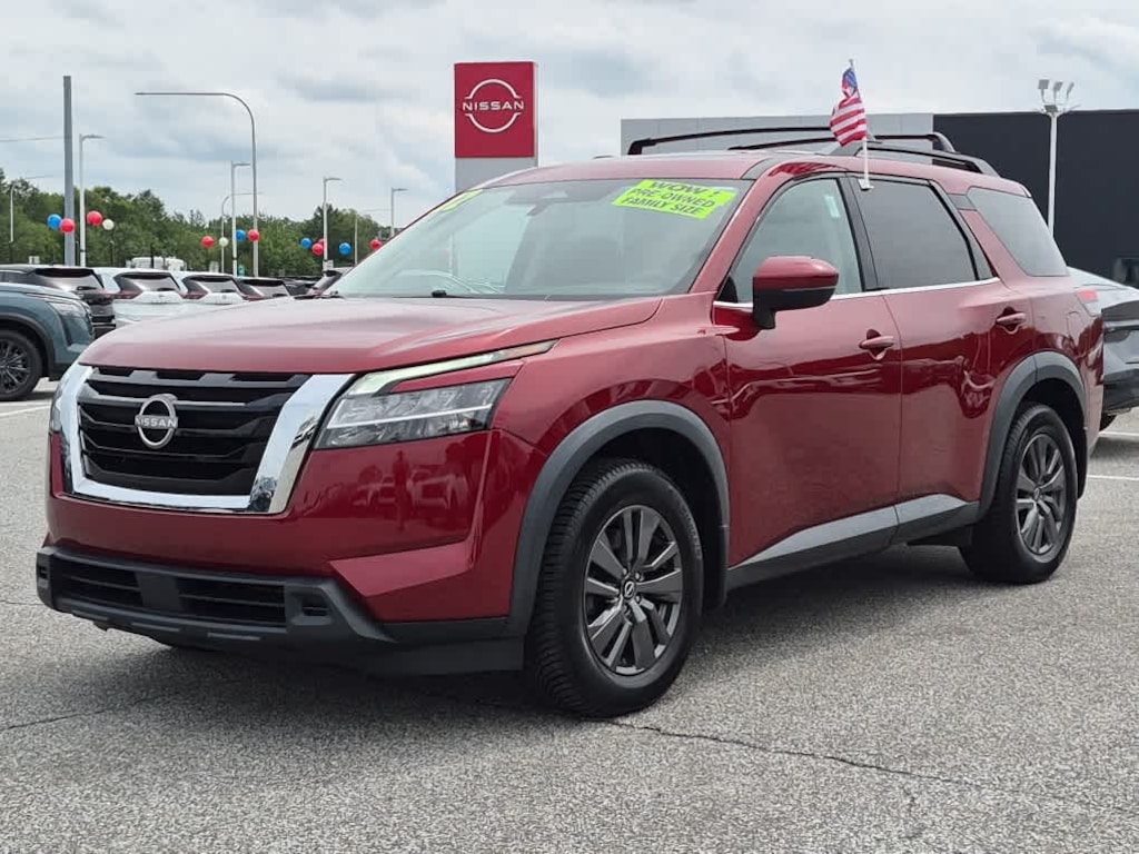 Used 2022 Nissan Pathfinder SV SUV
