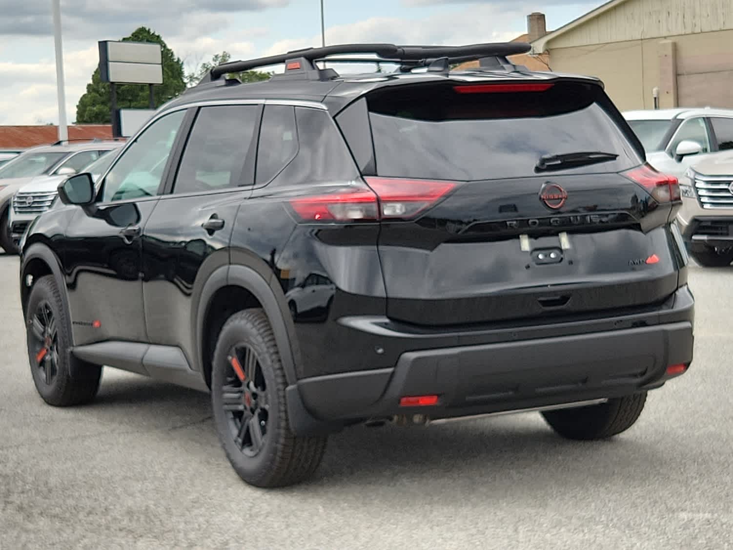 2026 Nissan Rogue SV photo 3
