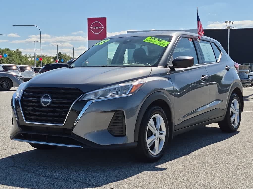 Gray (Gun Metallic) 2022 Nissan Kicks SUV / Crossover Front-Wheel Drive Continuously Variable Transmission