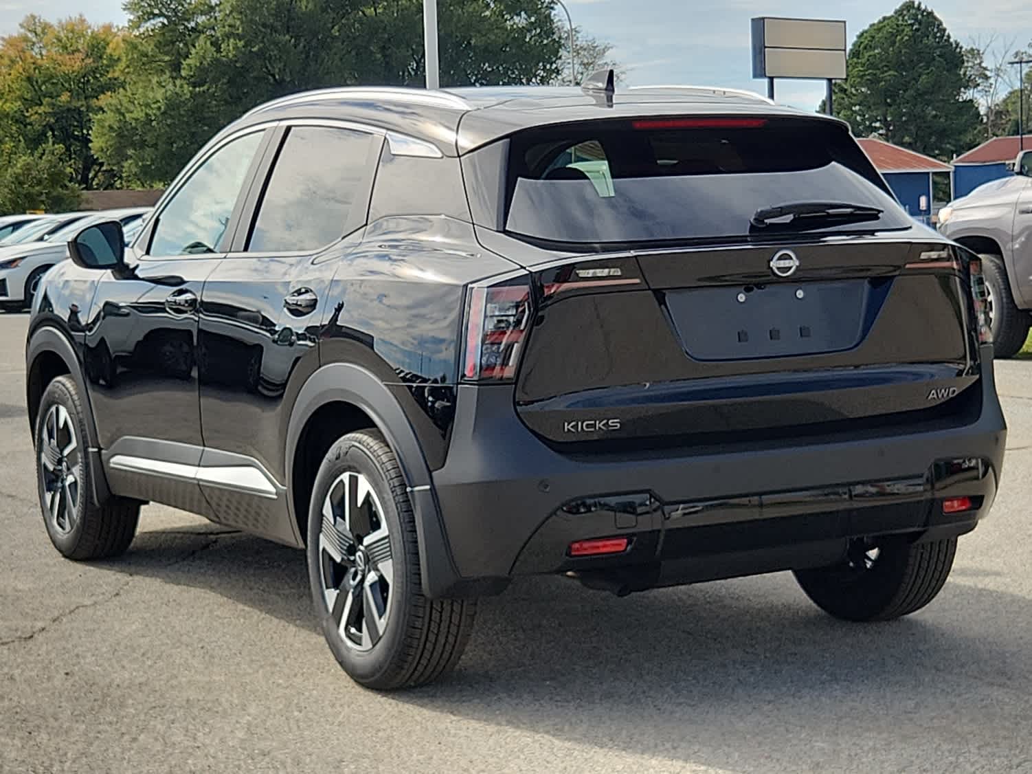 2026 Nissan Kicks SV photo 4