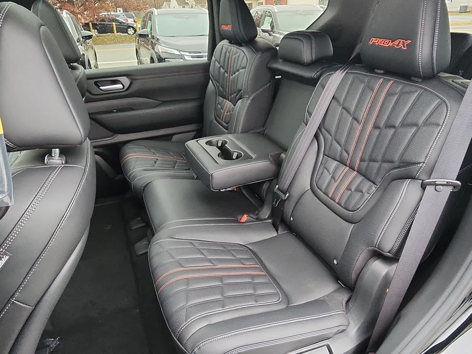 2026 Nissan Armada PRO-4X - Photo 8