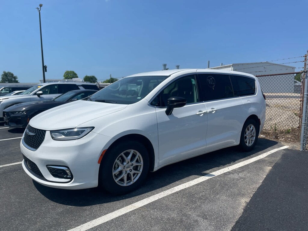 Certified 2024 Chrysler Pacifica Touring L Van Passenger Van