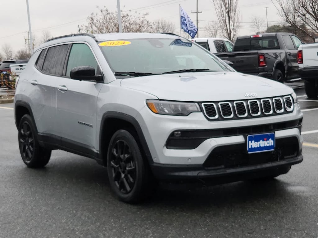 Certified 2024 Jeep Compass Latitude Lux SUV