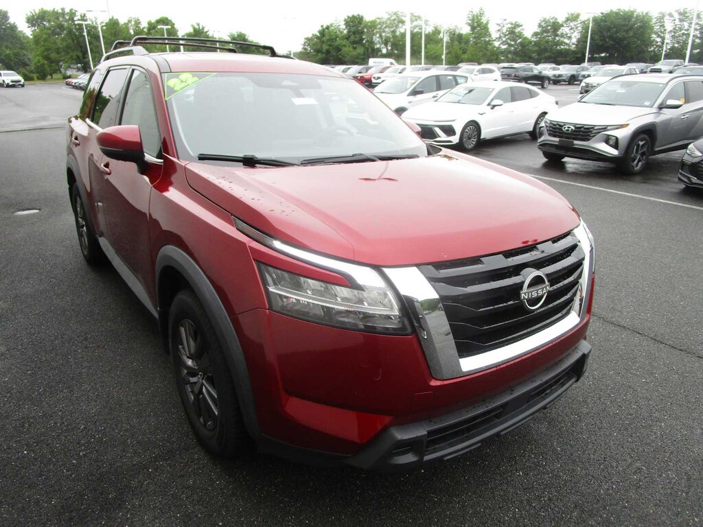 Used 2022 Nissan Pathfinder SV SUV