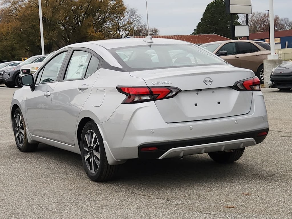 New 2025 Nissan Versa SV CVT