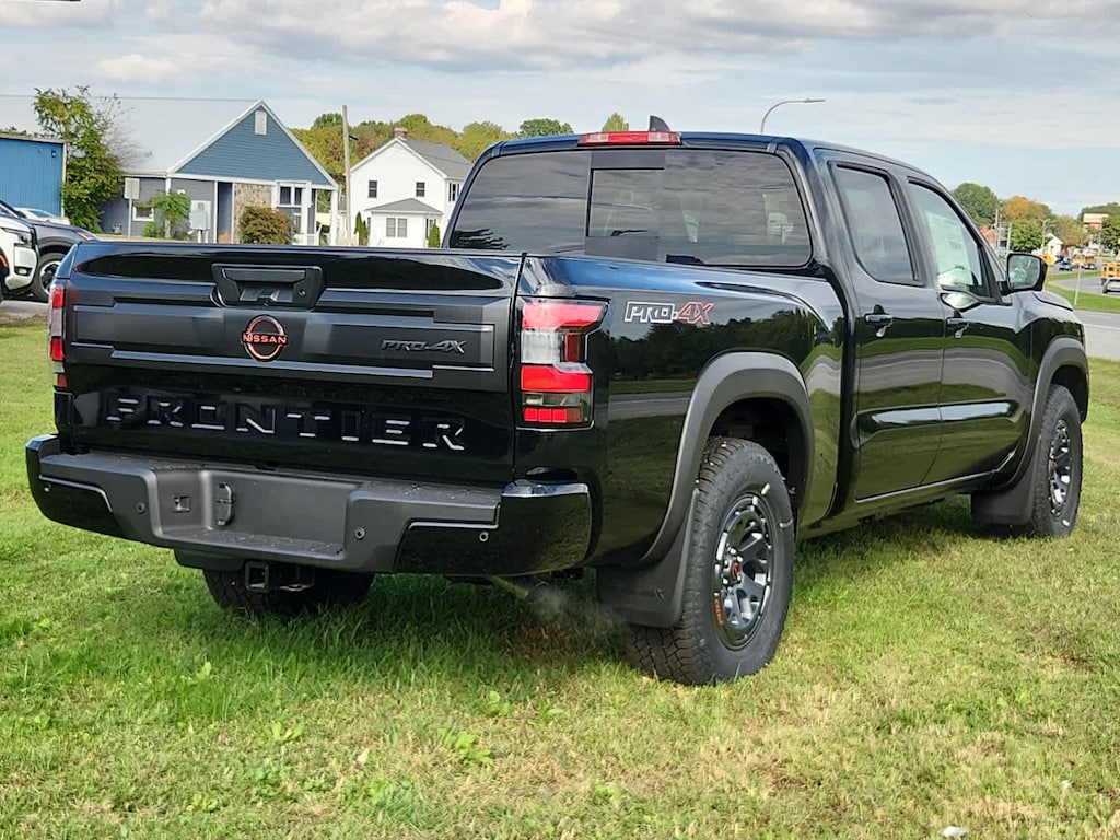 New 2026 Nissan Frontier PRO-4X Crew Cab 4x4 Long Bed Crew Cab 4x4 Long Bed