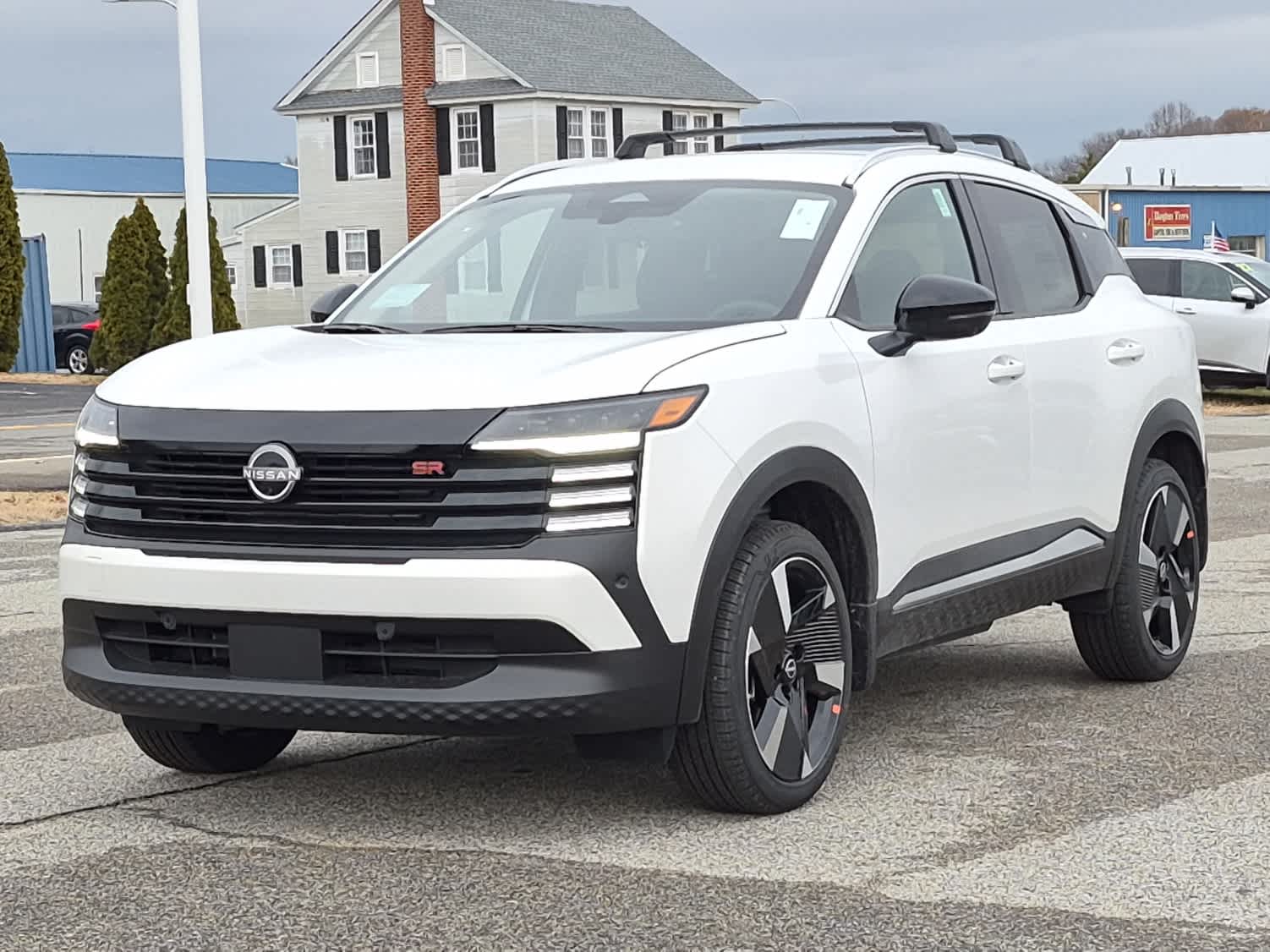 2026 Nissan KICKS SR's photo