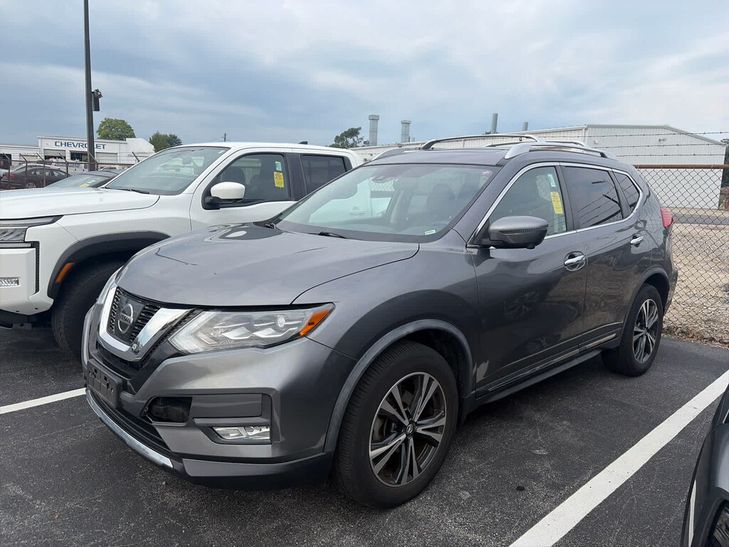 Used 2017 Nissan Rogue SL SUV