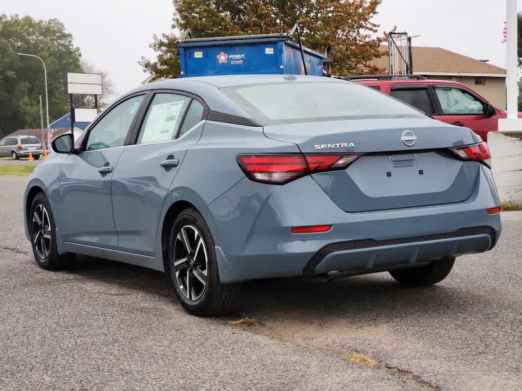 2025 Nissan Sentra SV photo 4