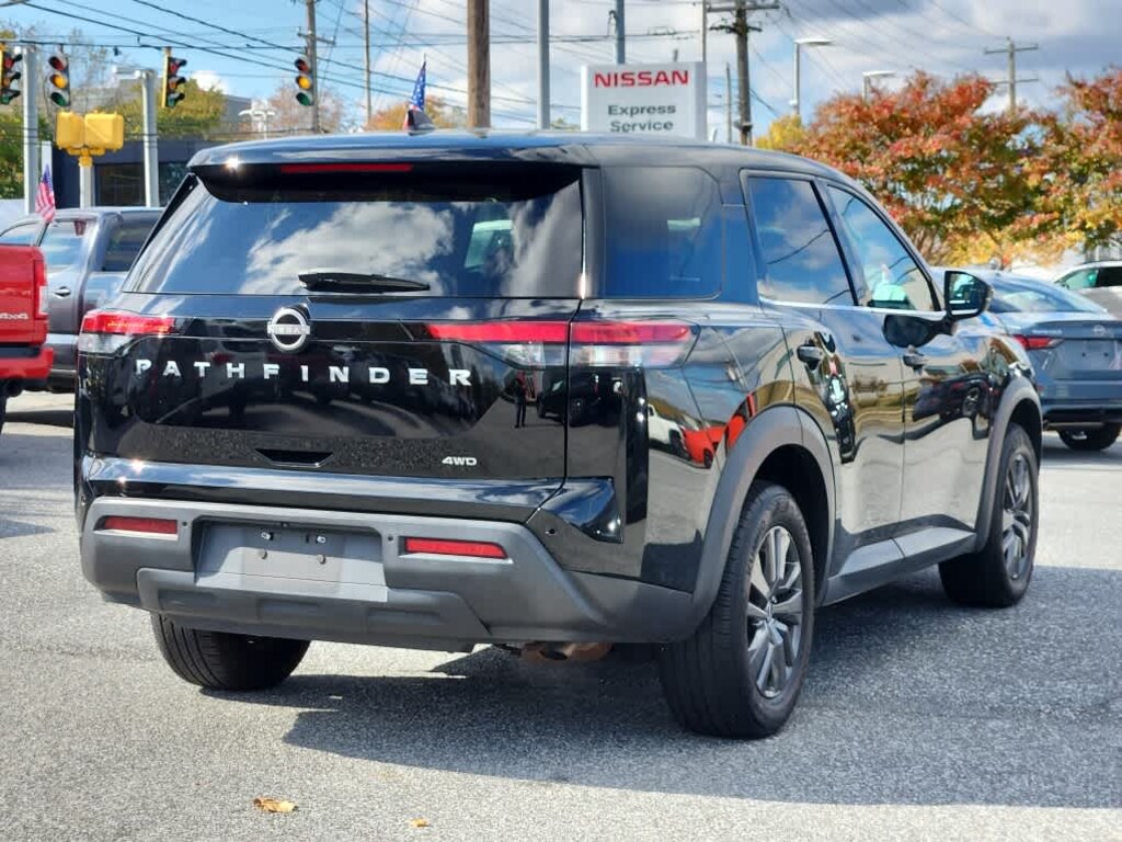 Used 2022 Nissan Pathfinder S SUV