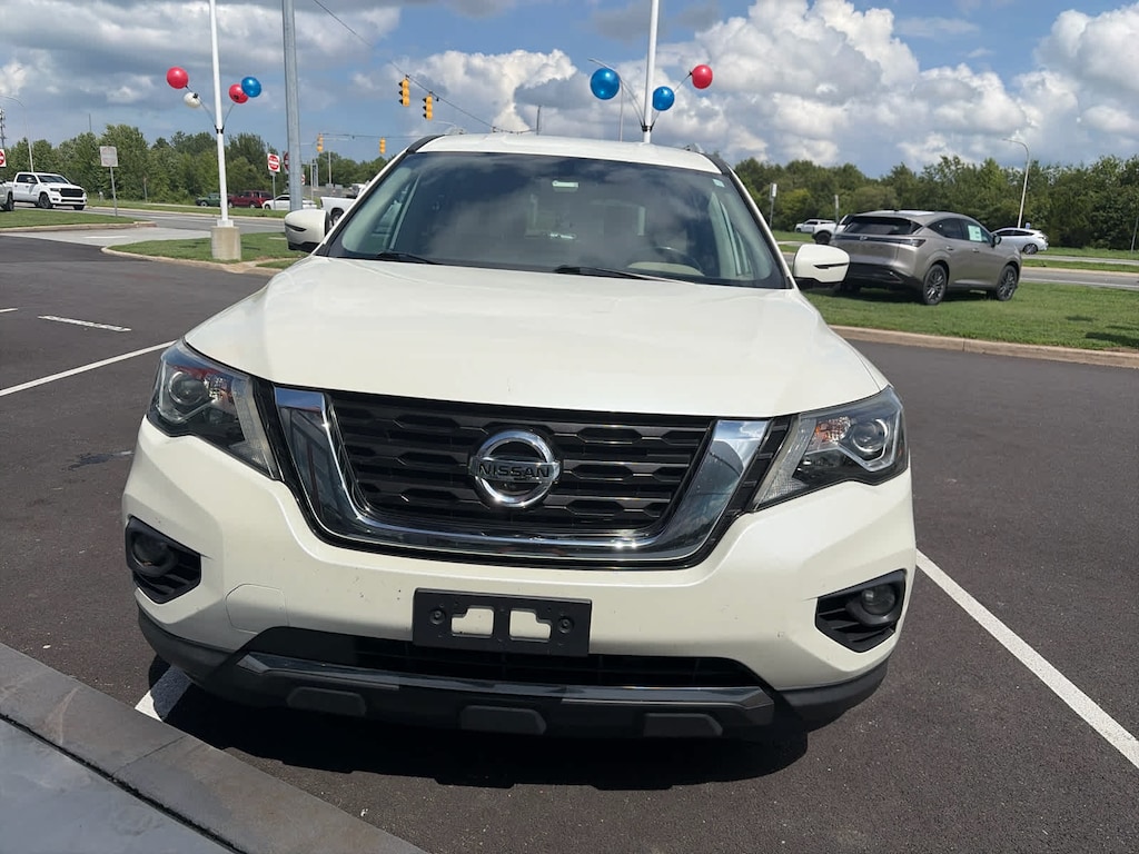 Used 2020 Nissan Pathfinder SL SUV