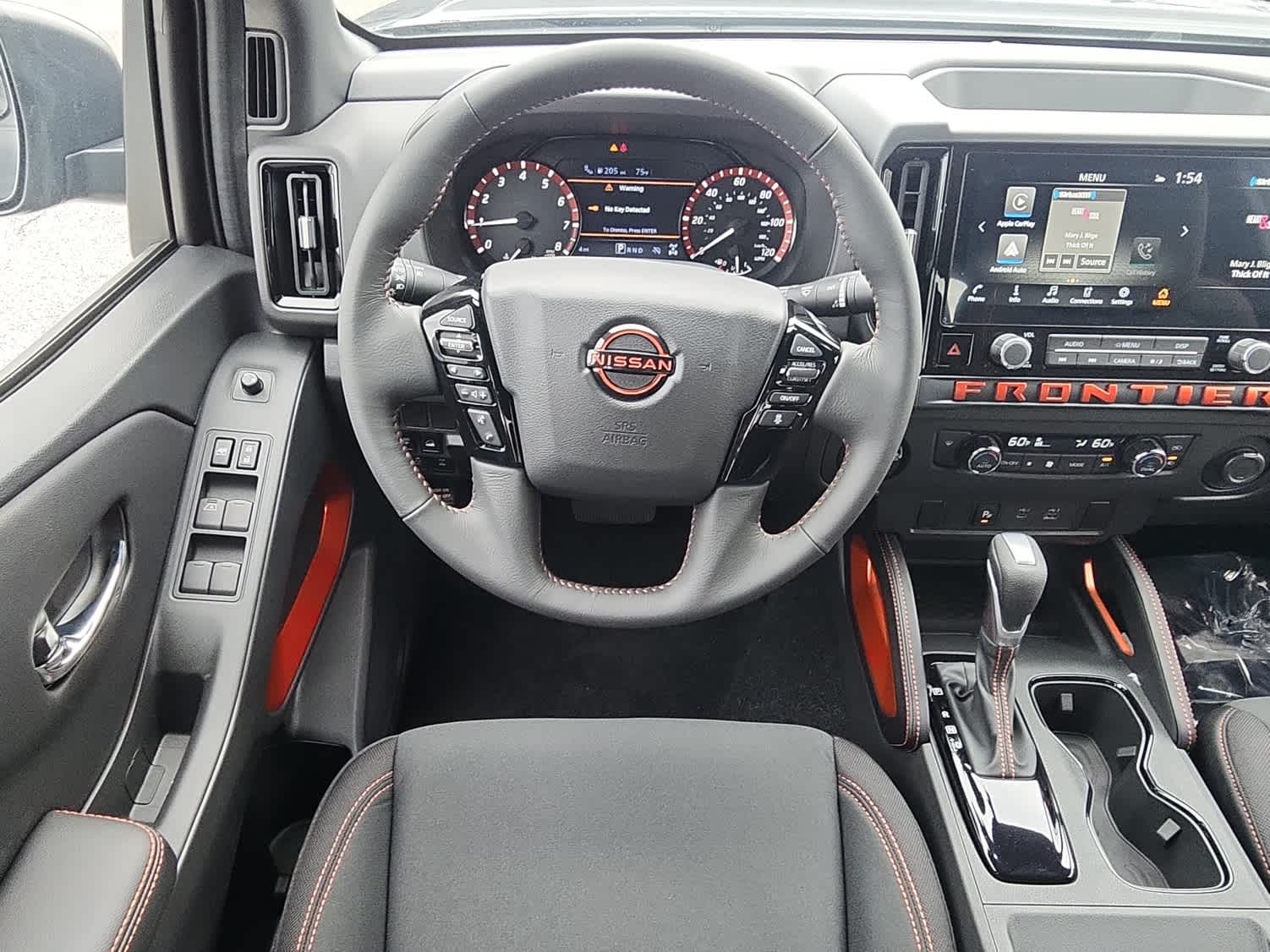 2025 Nissan Frontier PRO-4X - Photo 8