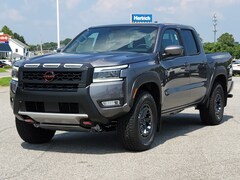 2025 Nissan Frontier PRO-4X Crew Cab 4x4 Crew Cab 4x4
