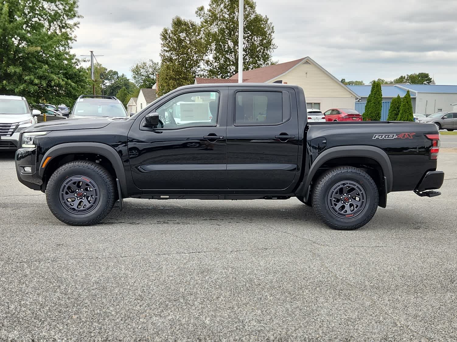 2025 Nissan Frontier PRO-4X - Photo 5