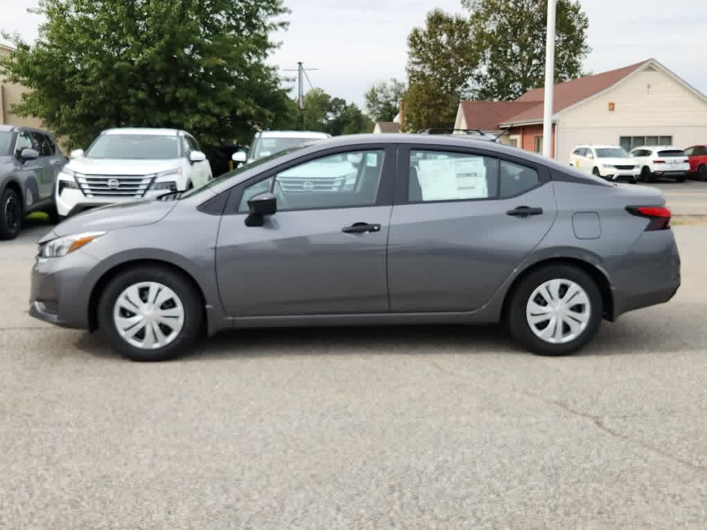 2025 Nissan Versa S photo 2