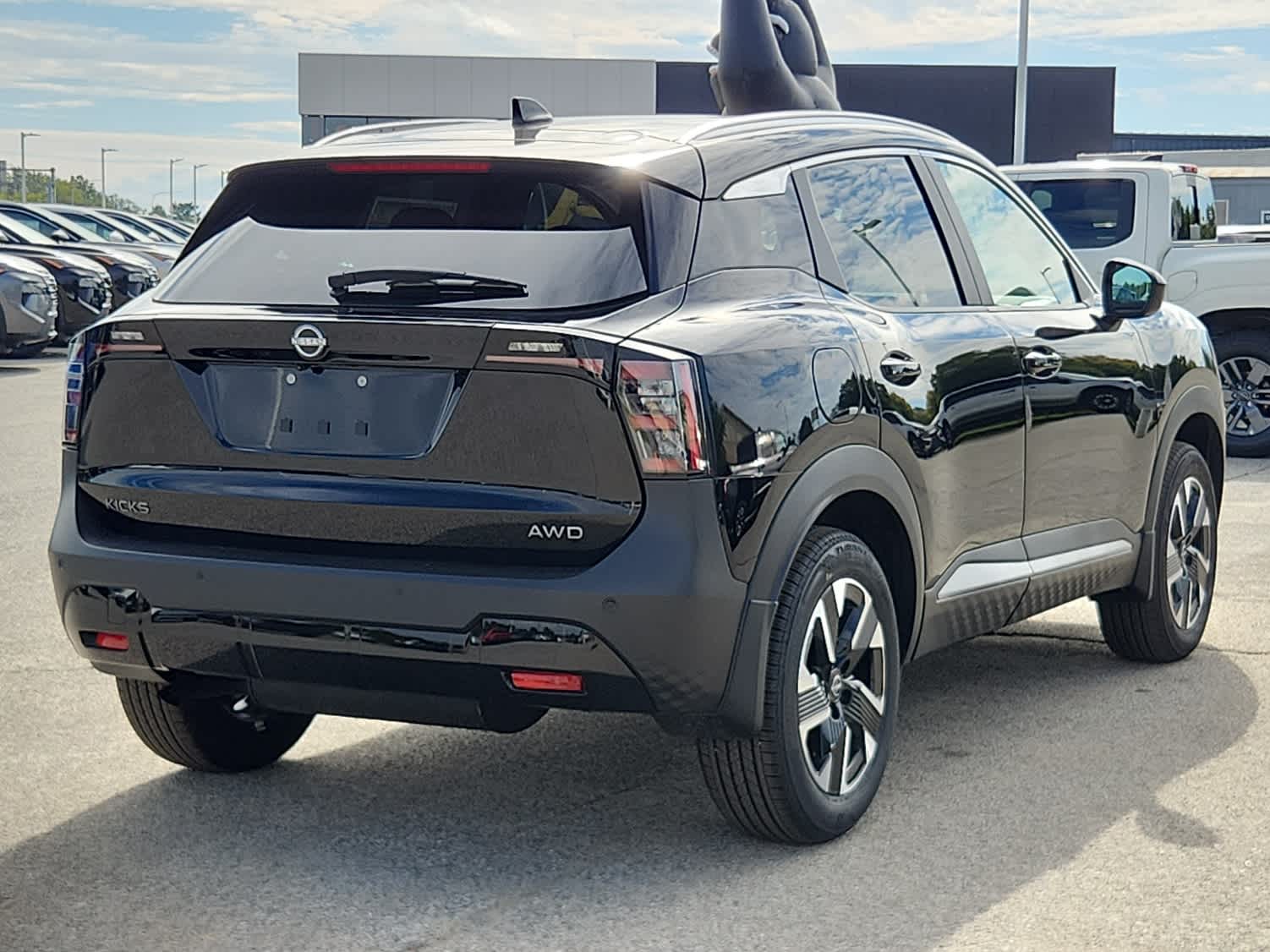 2026 Nissan Kicks SV photo 3