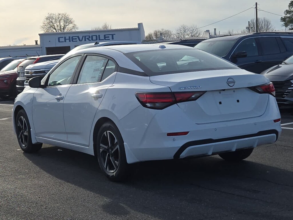 New 2025 Nissan Sentra SV CVT