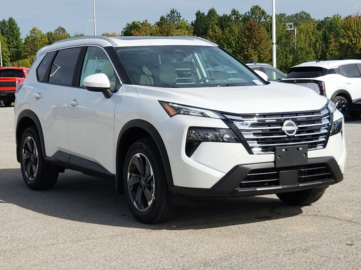 2026 Nissan Rogue SV photo 2