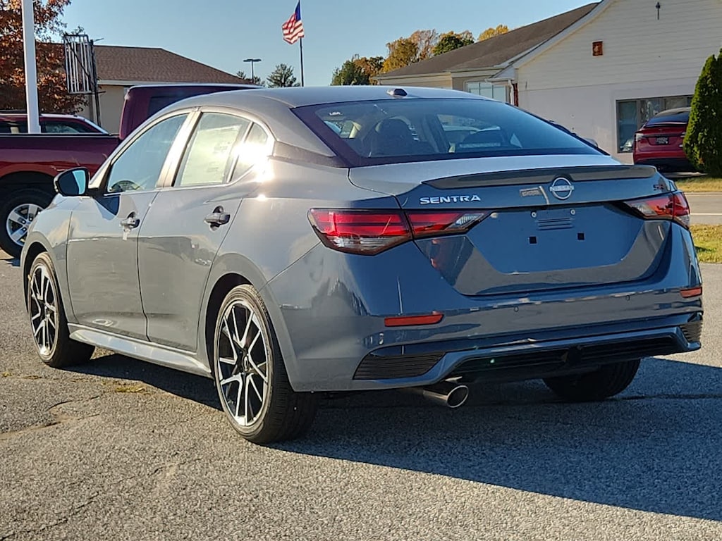 New 2025 Nissan Sentra SR CVT