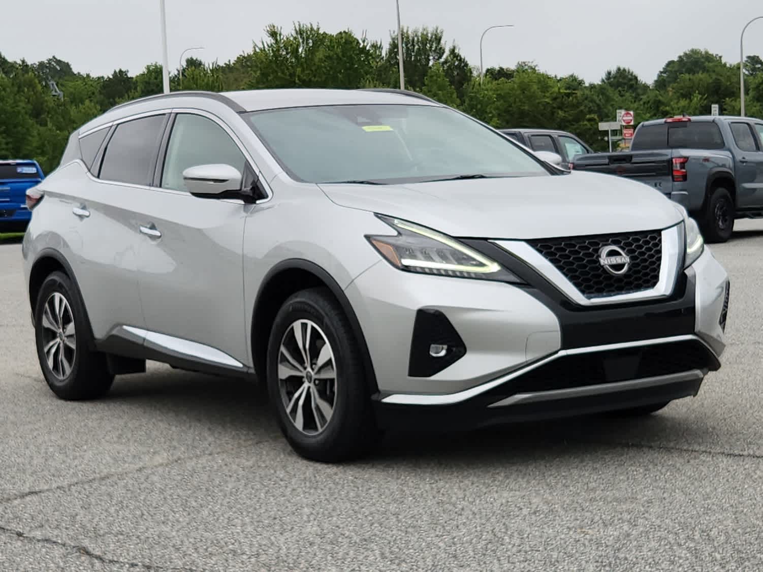 2023 Nissan Murano SV photo 2