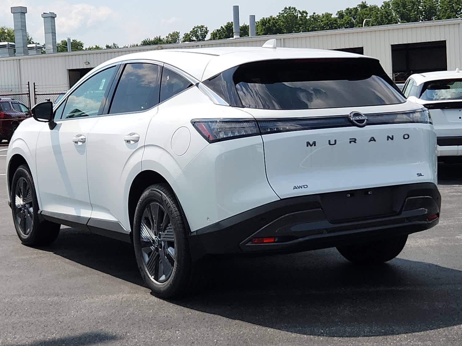 2025 Nissan Murano SL photo 2