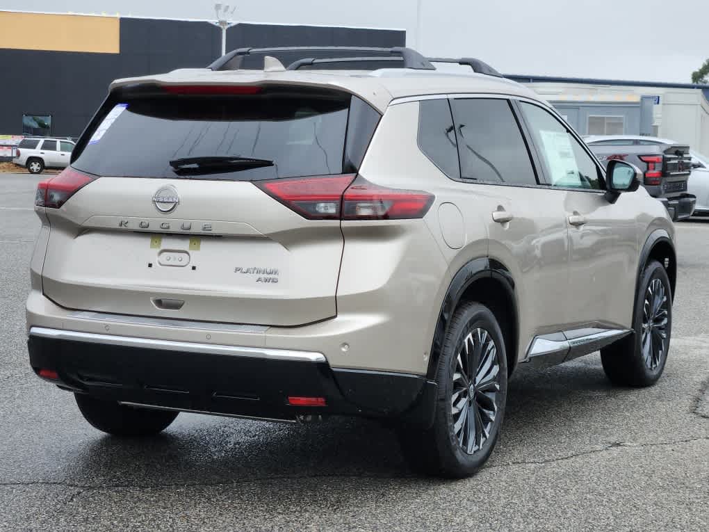 2026 Nissan Rogue Platinum photo 3