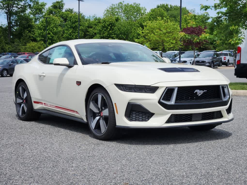 2025 Ford Mustang GT Premium photo 2