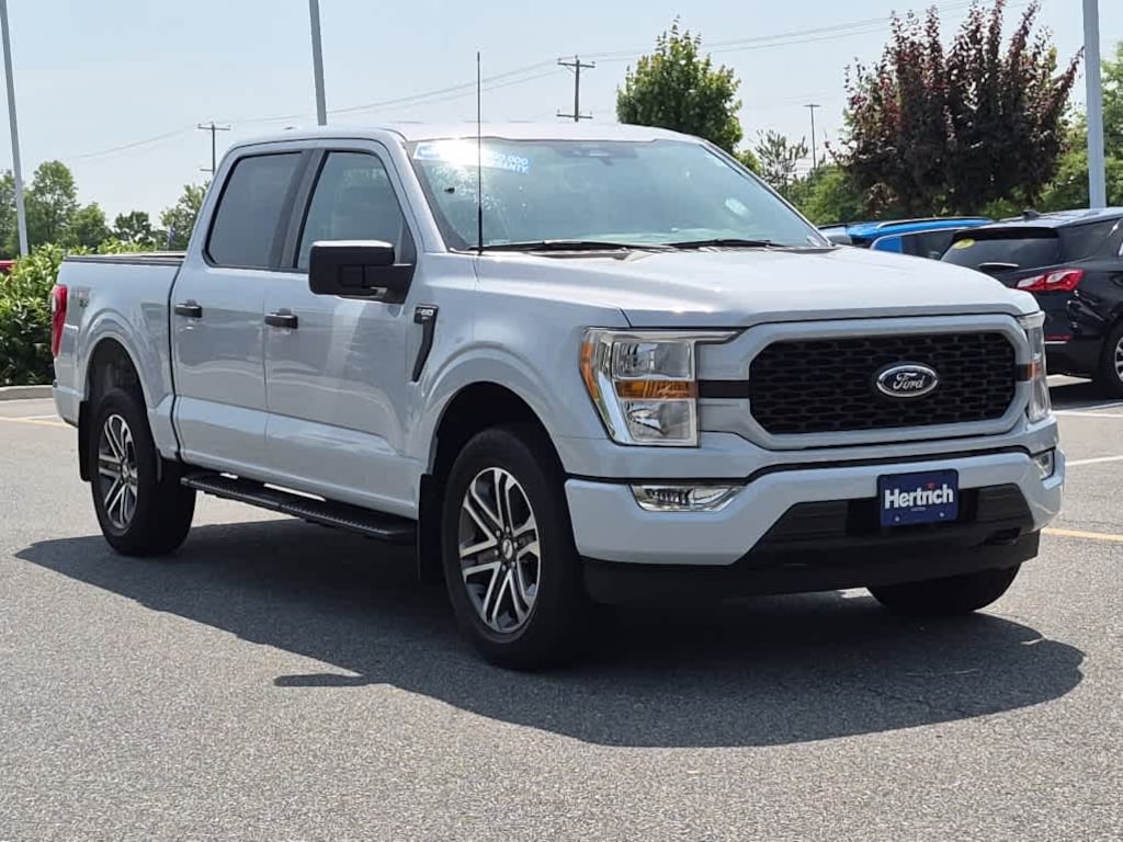 Used 2022 Ford F-150 XL 4WD Supercrew 5.5 Box Truck SuperCrew Cab
