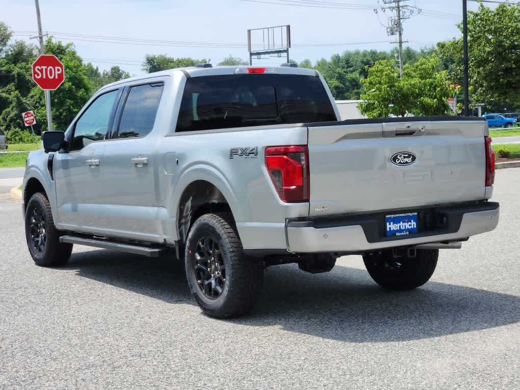 2025 Ford F-150 XLT photo 4