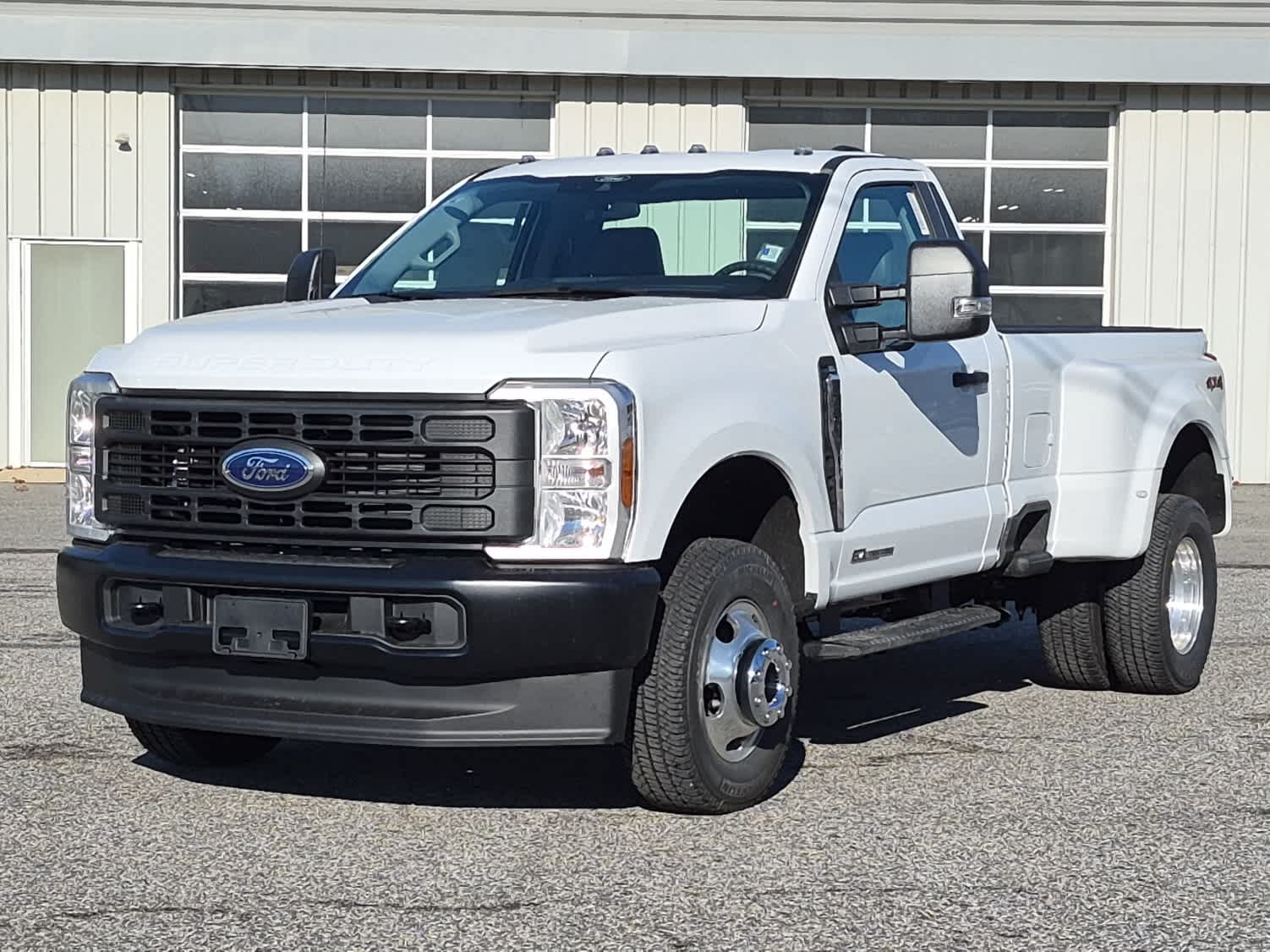2026 Ford F-350 Super Duty XL's photo