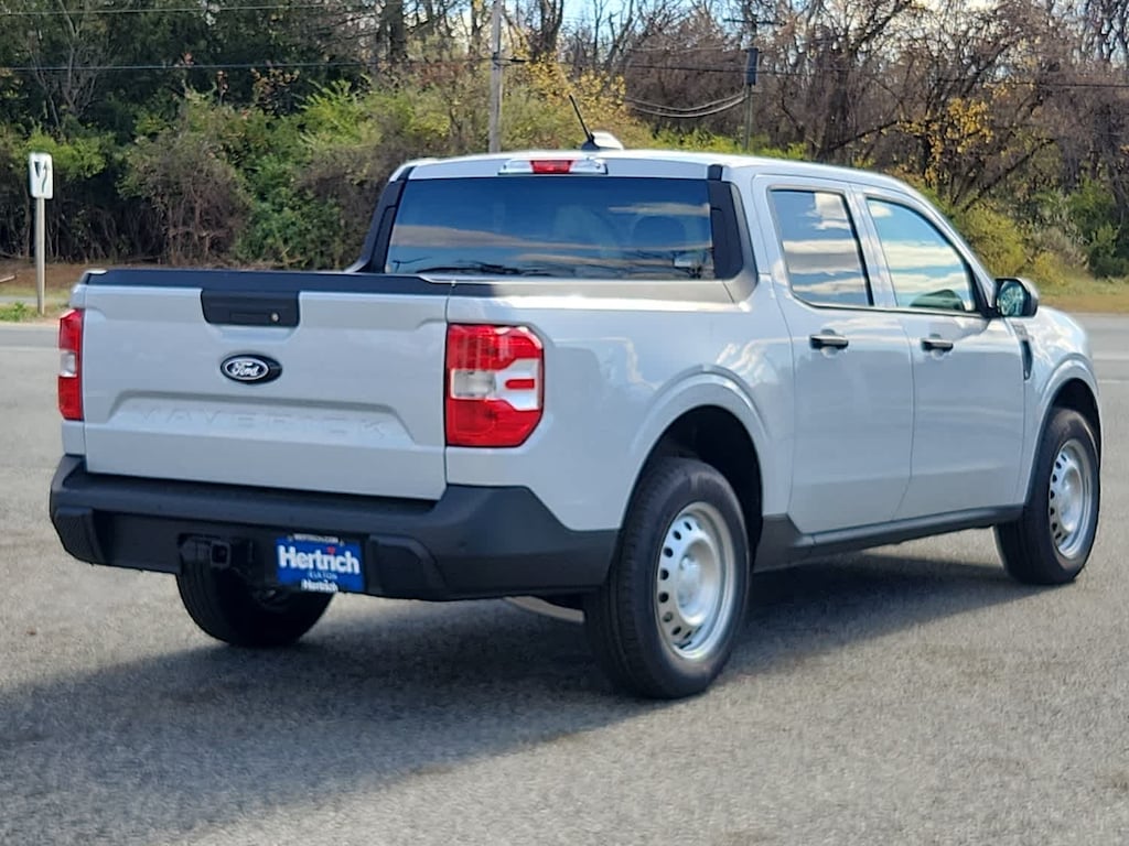 New 2025 Ford Maverick XL Truck SuperCrew