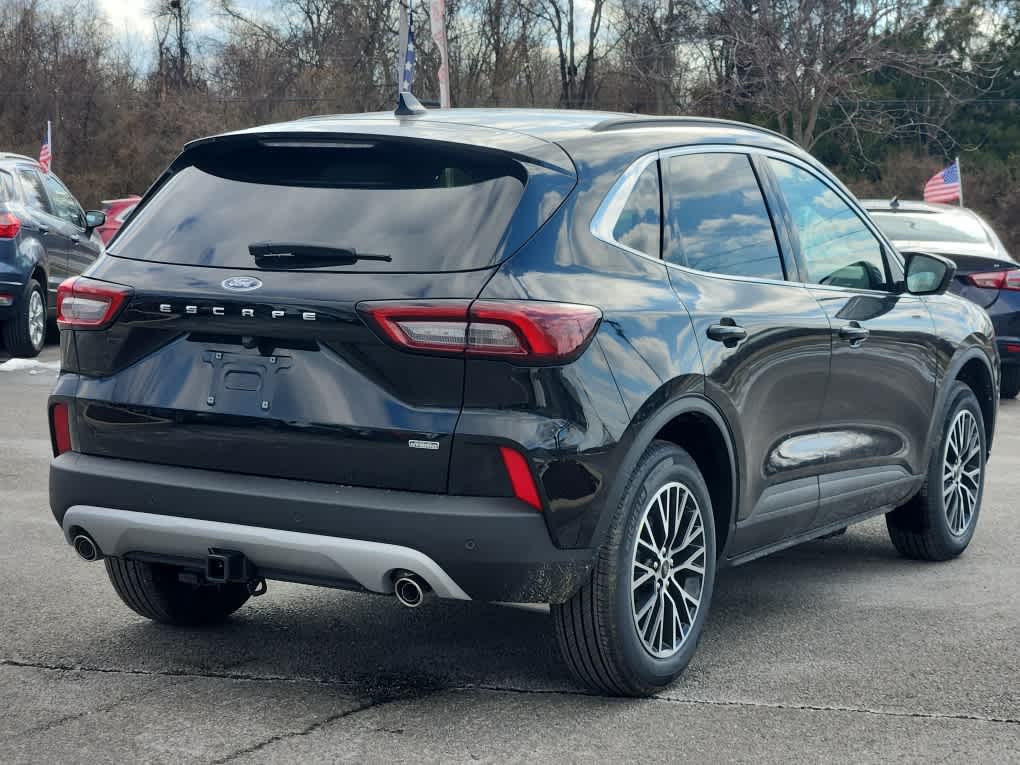 2025 Ford Escape Plug-In Hybrid photo 3