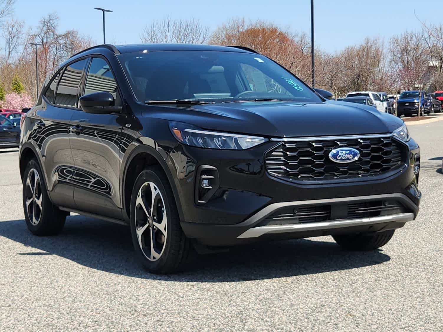 2025 Ford Escape ST-Line Select photo 2