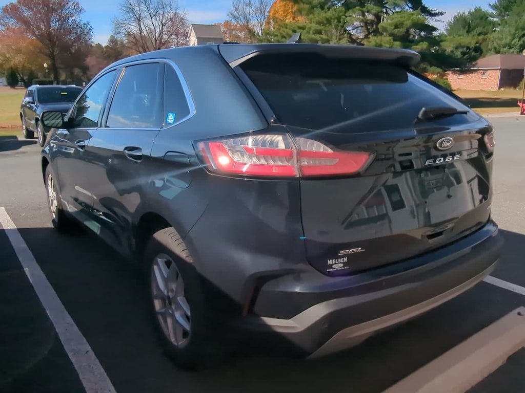 Used 2022 Ford Edge SEL SUV