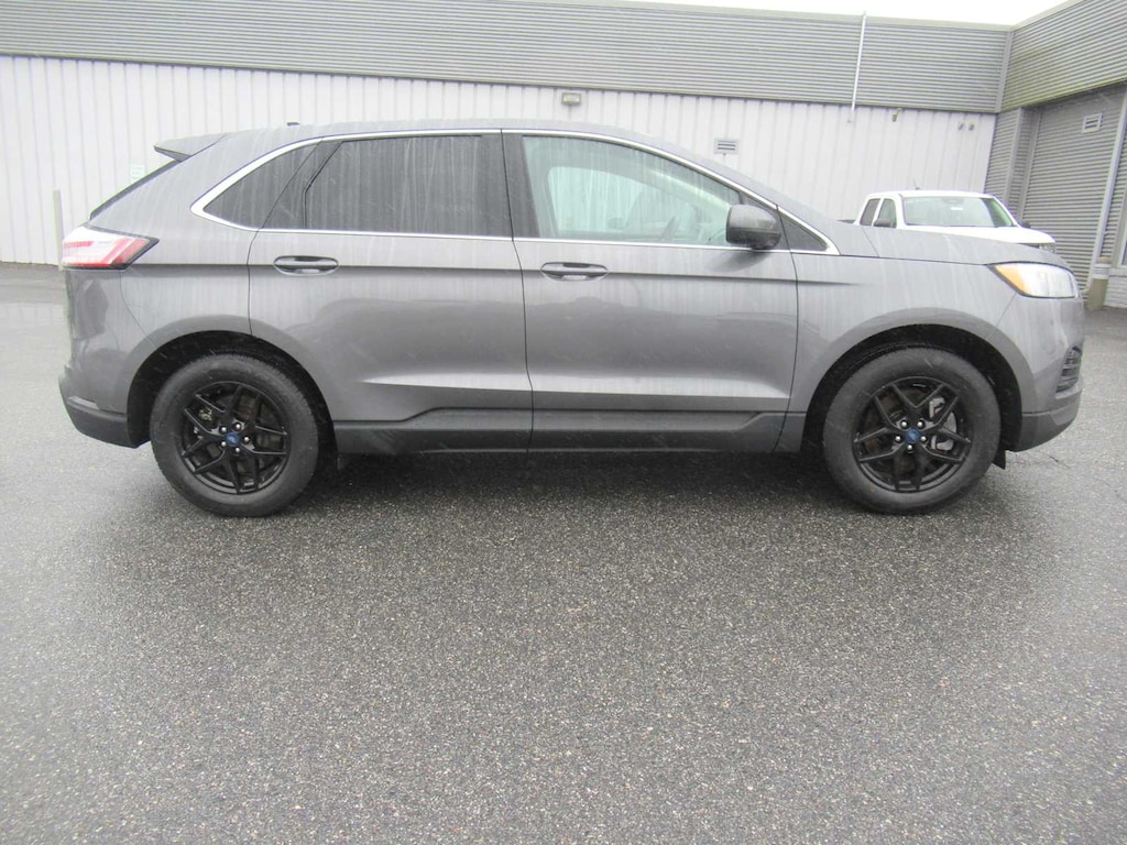 Used 2022 Ford Edge SEL SUV