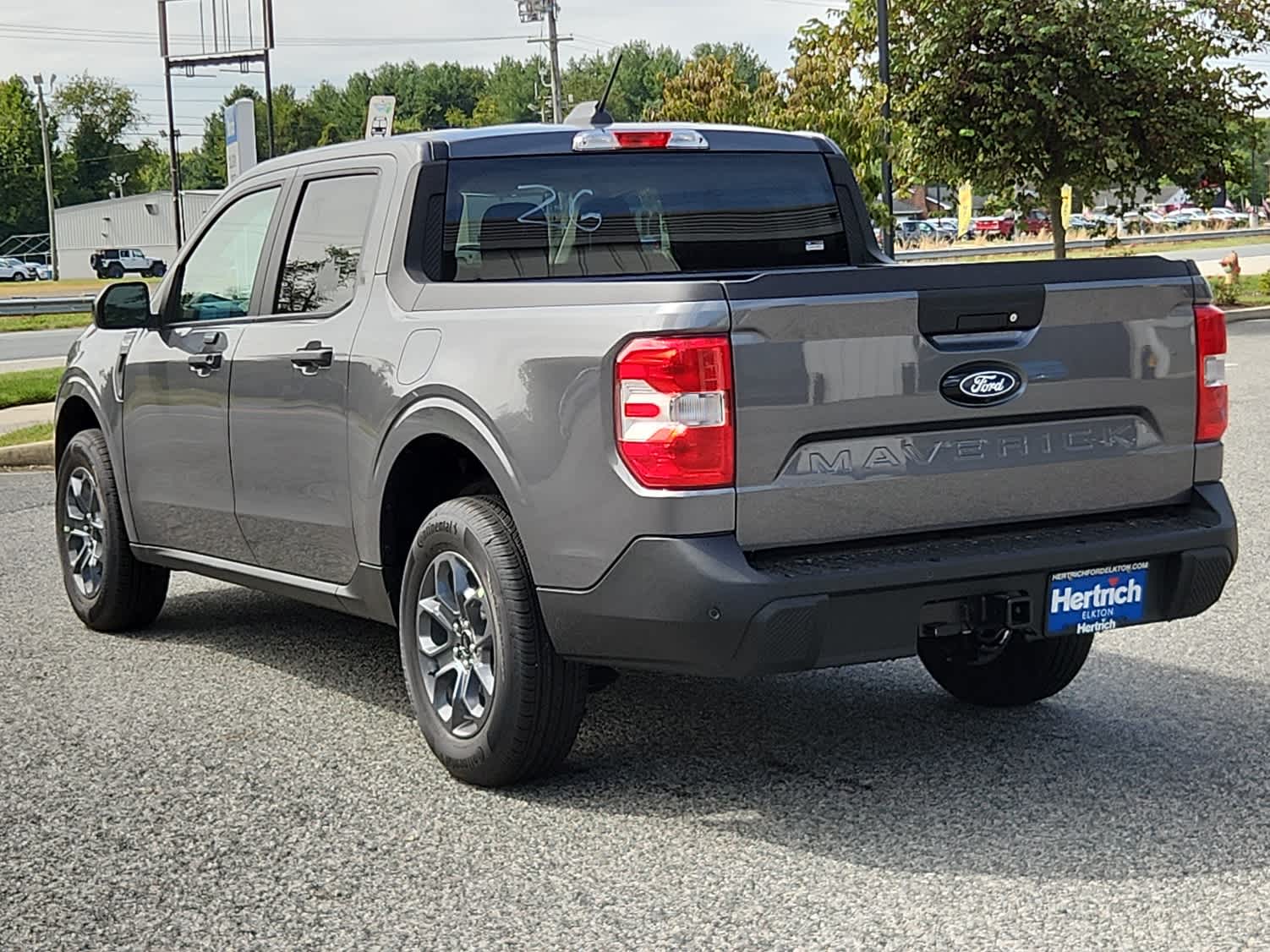 2025 Ford Maverick XLT photo 3