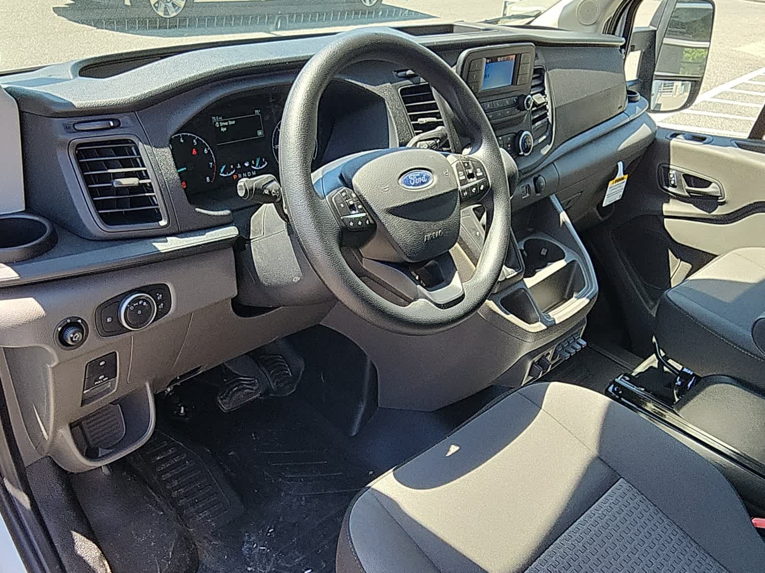 2025 Ford Transit Cutaway Base - Photo 8